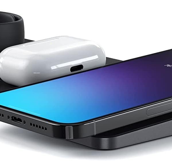 Satechi 3-in-1 Magnetic Wireless Charging Pad