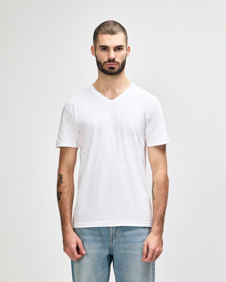 64V00 Gildan Softstyle Adult V-Neck T-Shirt