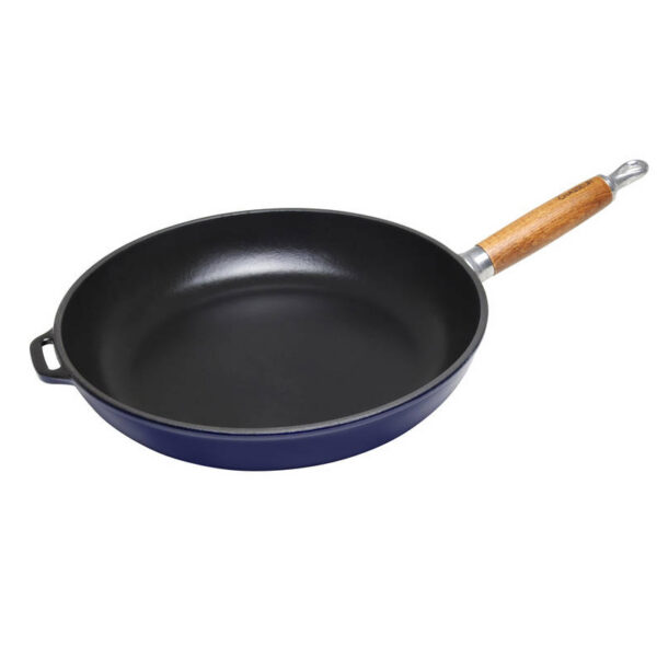 Chasseur Cast Iron Frypan with Wooden Handle 28cm (2 Colours)