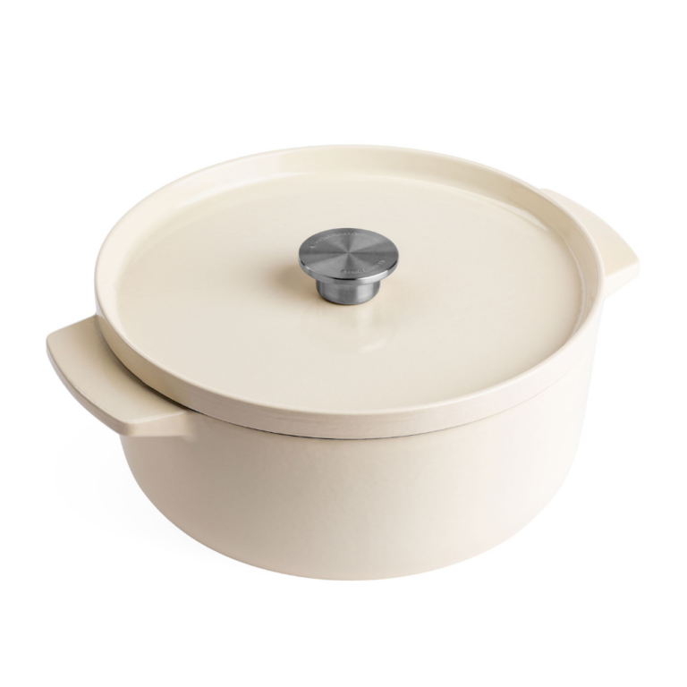 KitchenAid Covered Round Casserole 26cm/5.2L Almond