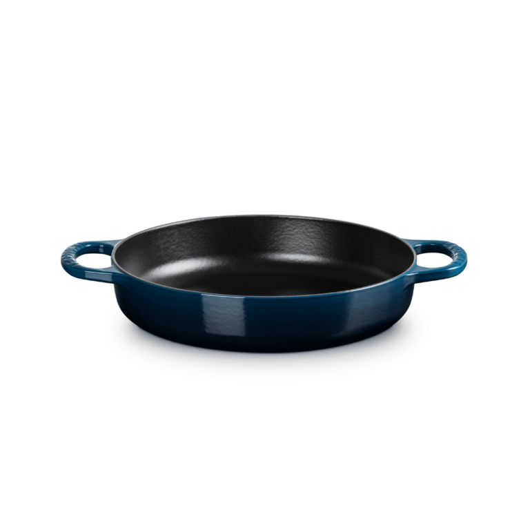 Le Creuset Signature Cast Iron Everyday Pan 28cm (8 Colours)