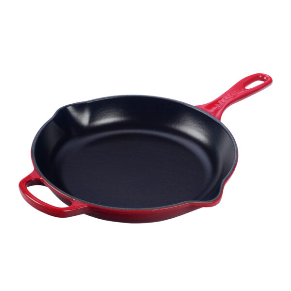Le Creuset Signature Cast Iron Skillet 26cm (13 Colours)