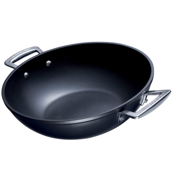 Le Creuset Toughened Non-Stick Wok 32cm