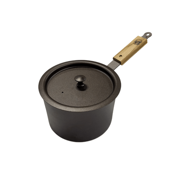 Netherton Foundry Saucepan with Lid & Oak Handle 20cm