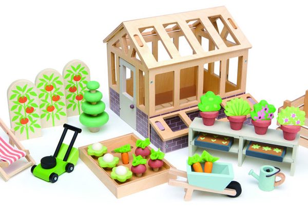 Greenhouse with Garden Set