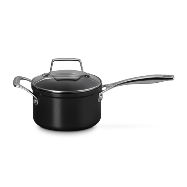 Le Creuset Essential Non-Stick Ceramic Saucepan (3 Sizes)
