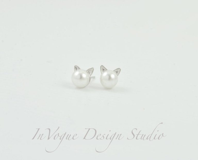 Sterling Silver Dainty Pearl Elegant Cat Day Tiny Silver Earrings, Silver Ears Stud Mothers Earrings Cat Simple Everyday Earrings, Jewellery